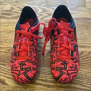 GUC Puma Red and Black Graphic Soccer Cleats, size U.S. kids 1